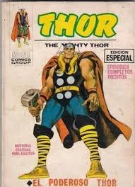 Thor, el dios del trueno, empuñando su martillo Mjolnir y desatando su poder en los cielos.
